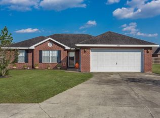 2302 Tall Oak Dr, Cantonment, FL 32533