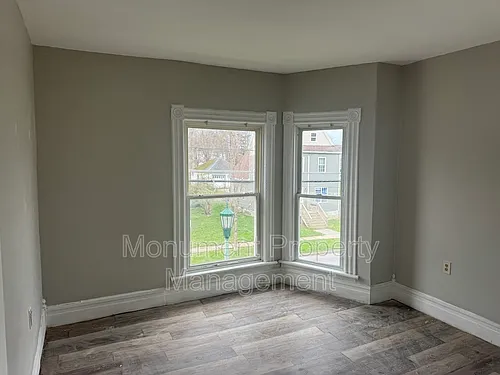 334 Clay St Photo 1