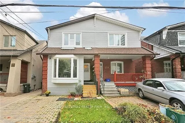 261 Soudan Ave #MAIN — Photo 17