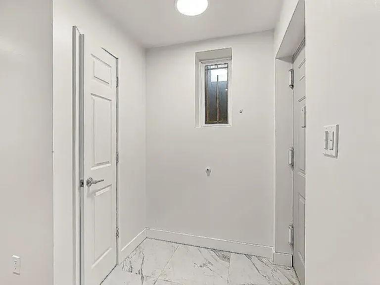 385 Vernon Ave #1D — Photo 13