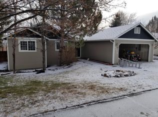 4040 SW Ben Hogan Dr, Redmond, OR 97756