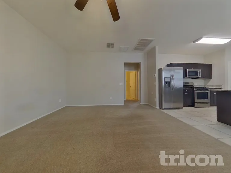 29964 W Mulberry Dr — Photo 2