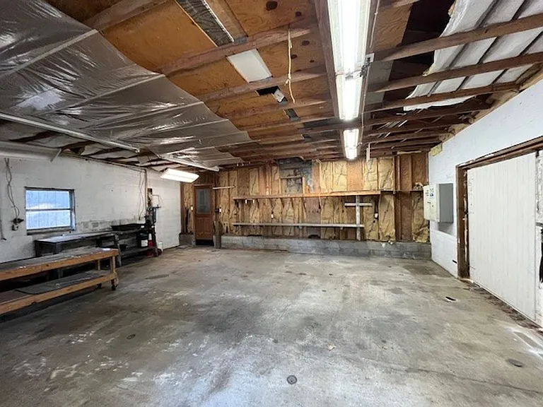 118 Royal St — Photo 32