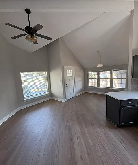 1707 NW 22nd St — Photo 6