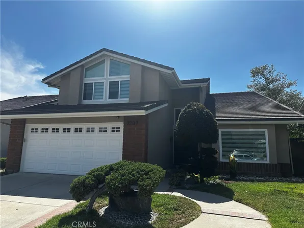 2207 Heritage Way, Fullerton, CA 92833