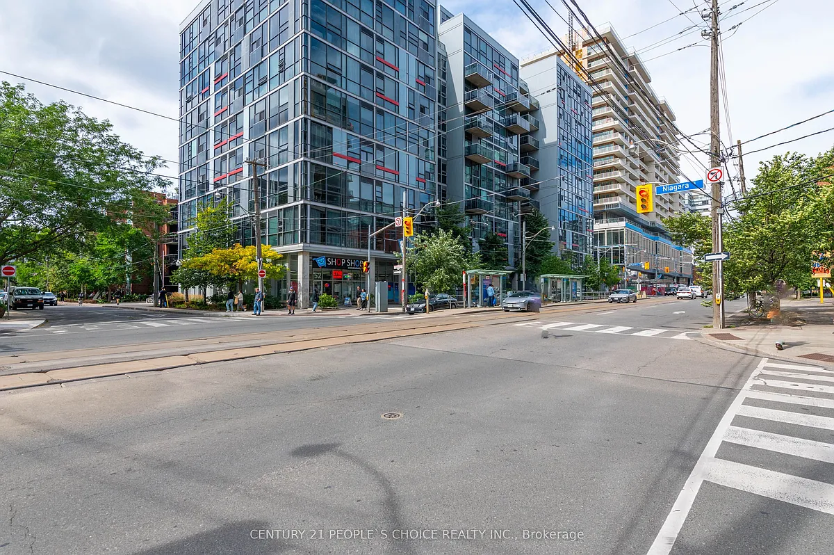 Building Photo - 38 Niagara St #607