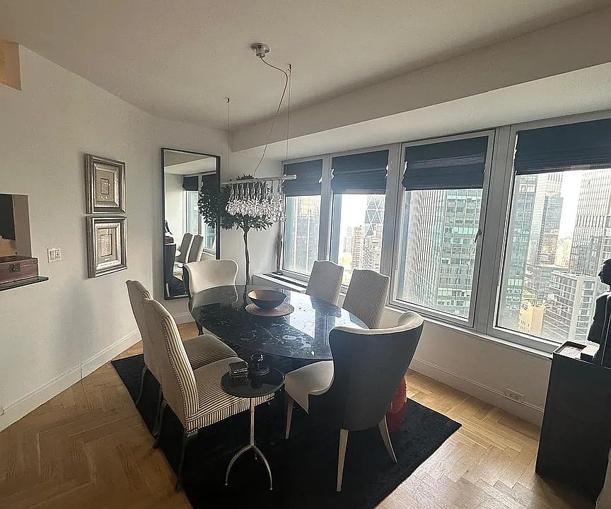 1st image of 150 W 56th St APT 5003