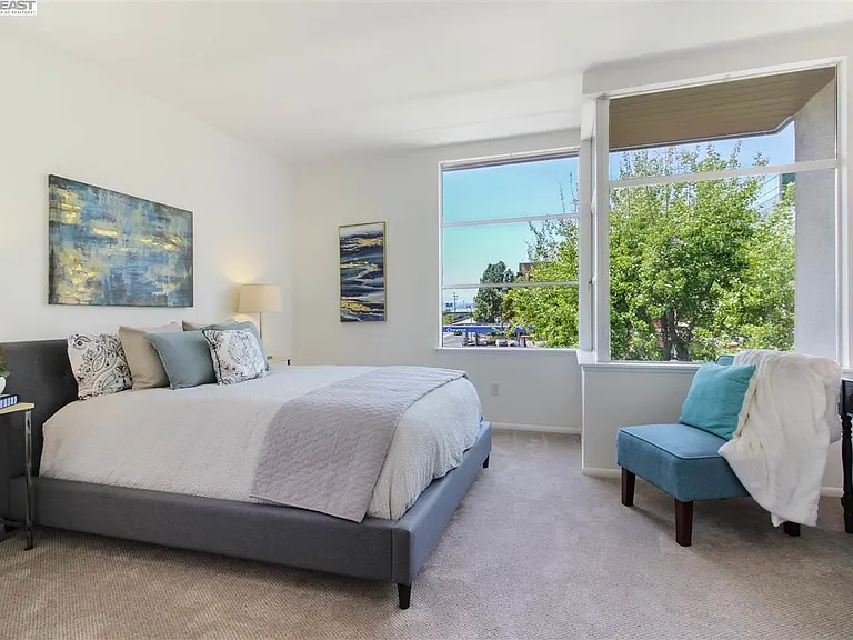 54 Loop 22 — Photo 9