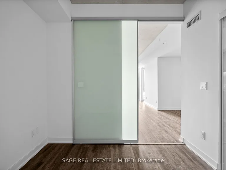 665 Queen St E #514 — Photo 24