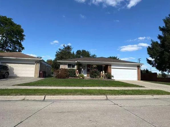 7395 Menge Ave, Center Line, MI 48015
