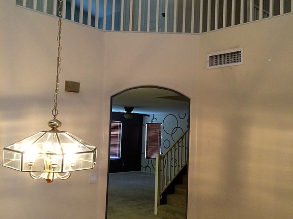 4th image of 5619 W Jones Ave