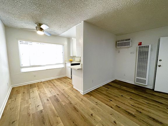 5th image of 6736 Cleon Ave #4520
