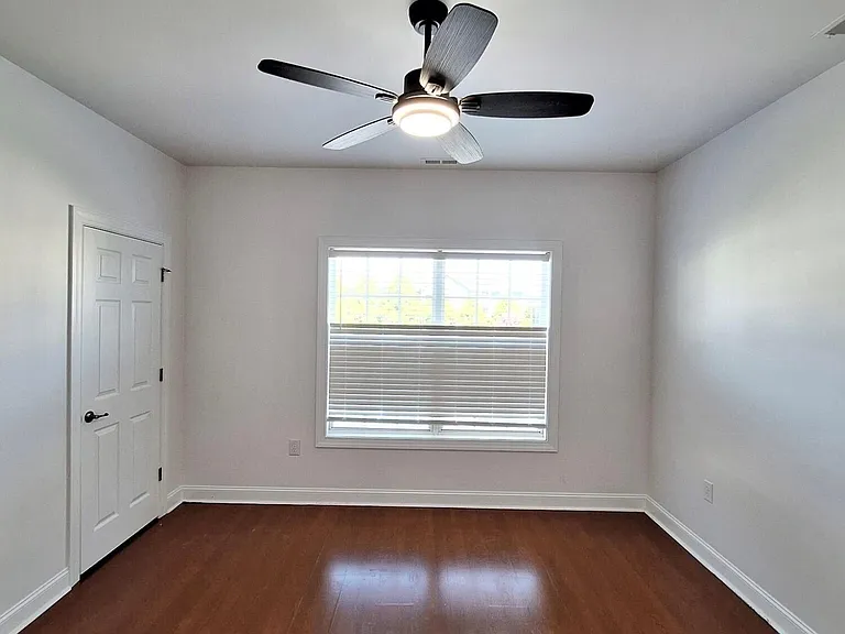 1931 Tara Ct #204 — Photo 8
