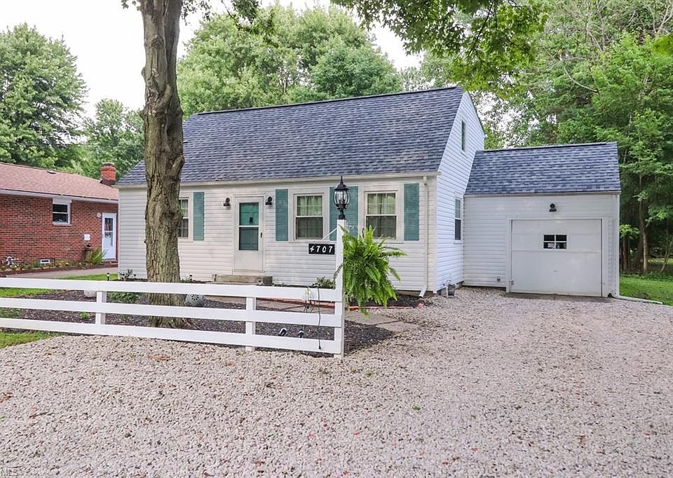 1st image of 4707 Martin Dr