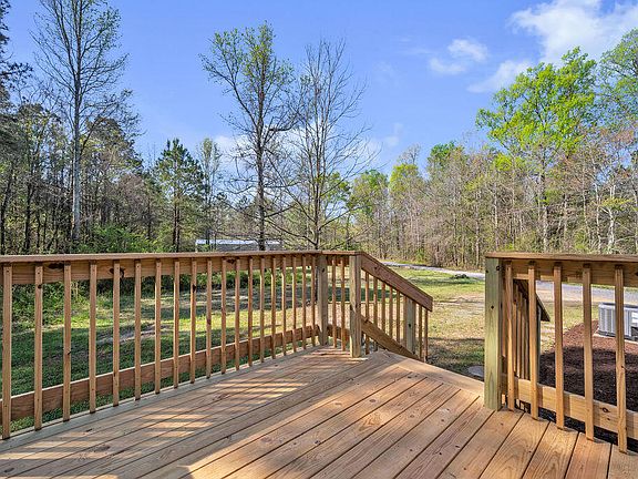 3rd image of 361 Katie Ln
