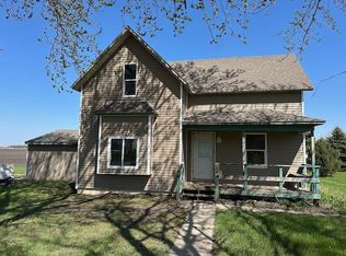 807 County Road 6, Renville, MN 56284