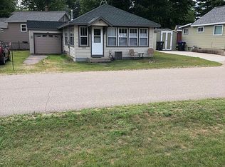 N6547 E Sunset Cir, Shawano, WI 54166