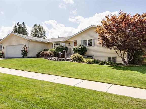 2nd image of 10409 N Woodridge Dr