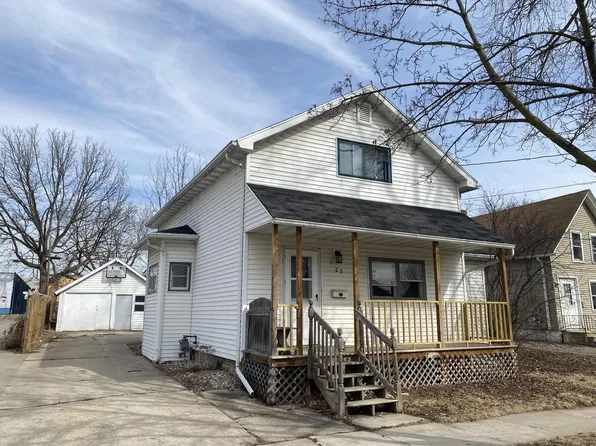 528 First STREET, Menasha, WI 54952