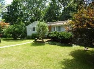 34 Clearview Ave, Danbury, CT 06811