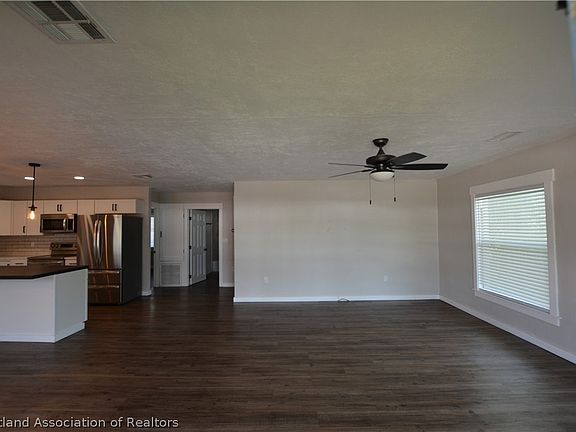 5th image of 225 Micco Ave