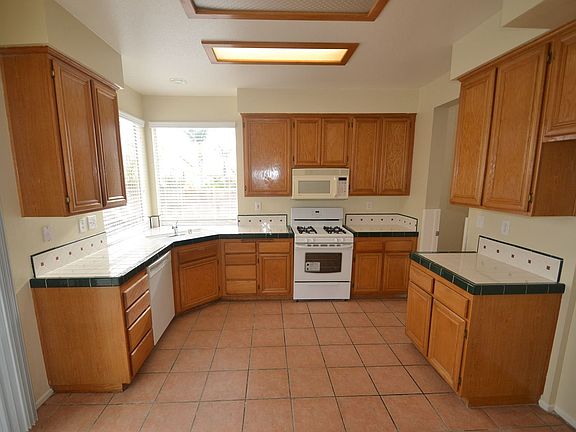 3rd image of 5549 Pheasant Dr