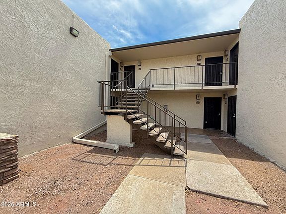 3rd image of 3825 E CAMELBACK Road #215