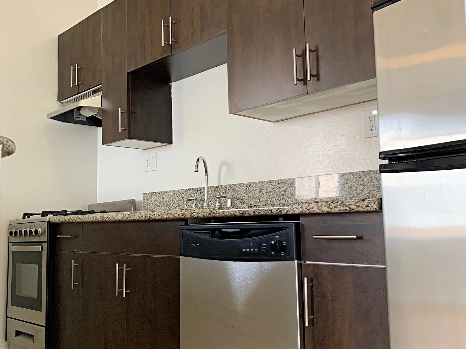 1 bed, 500 sqft, $2,495 — Photo 2