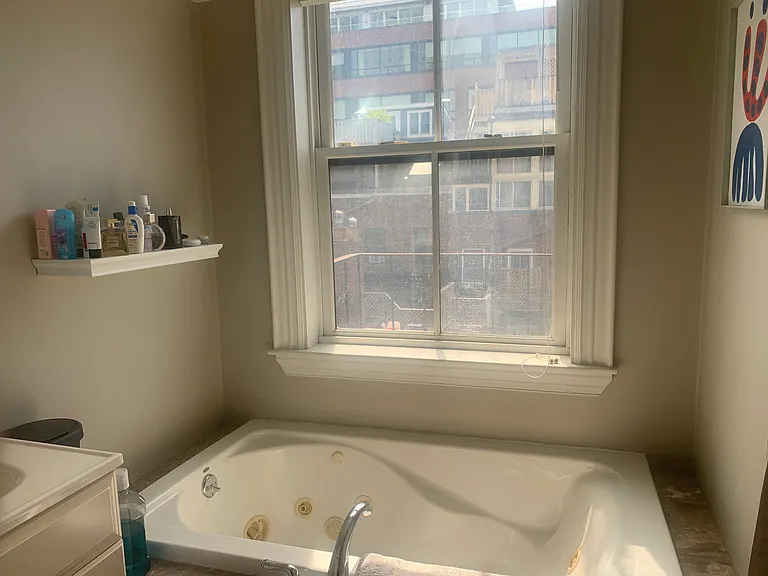 29 Bowdoin St #4 — Photo 16