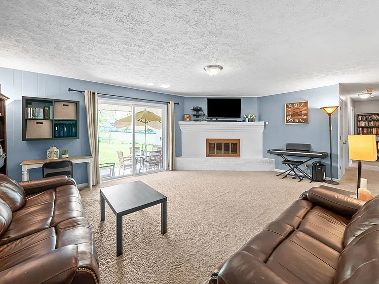 3611 Bahama Dr — Photo 19
