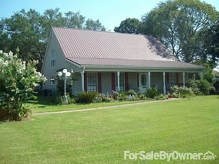 1st image of 902 Lakelyn Dr