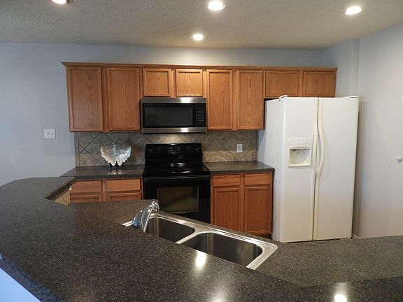 3rd image of 9804 George Washington Dr