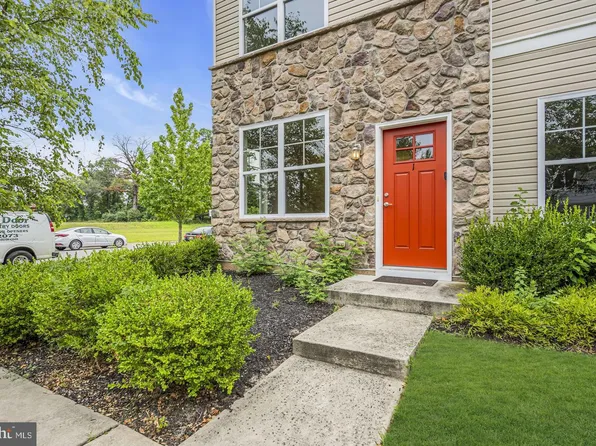 17 Rowand Way E, Clementon, NJ 08021