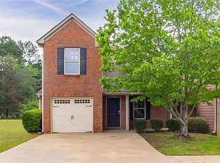 3084 Broadleaf Trl, Fairburn, GA 30213