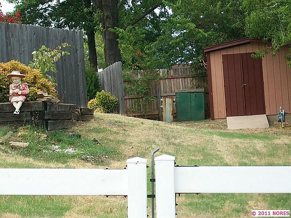 4th image of 624 Westwood Dr