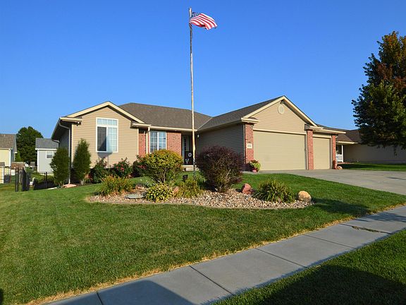 2nd image of 5830 N 19th St