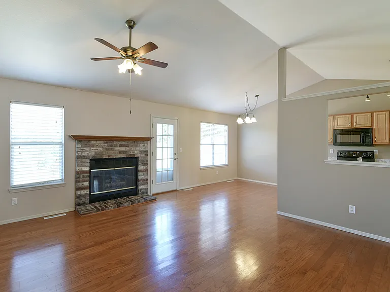 190 Horizon Dr — Photo 6