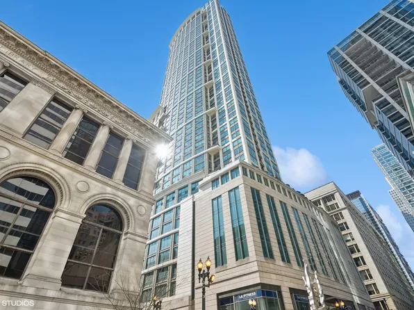 130 N Garland Ct APT 3502, Chicago, IL 60602