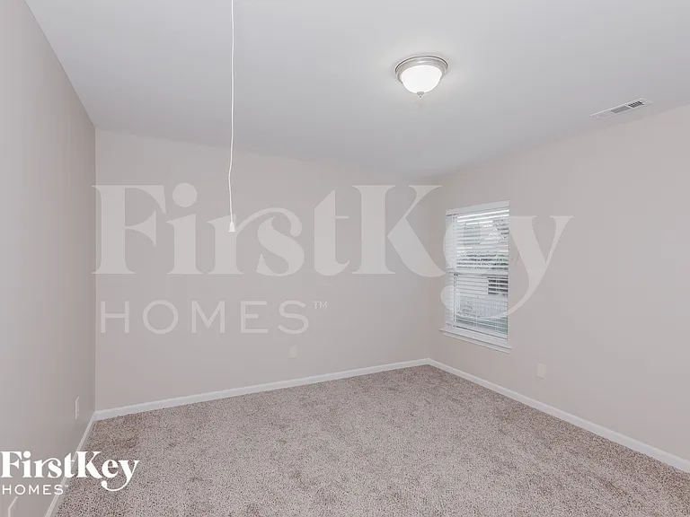 706 Perth Dr — Photo 13