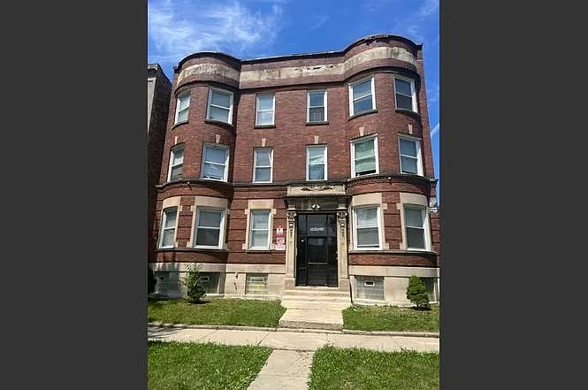 5938 S Calumet Ave #3 — Photo 10