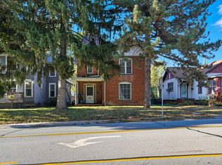 1109 E 2nd St, Muscatine, IA 52761