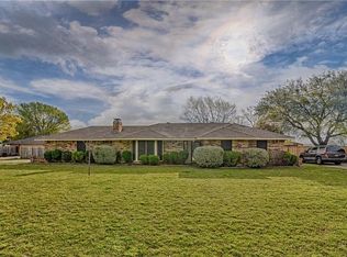 108 Prairie Creek Rd, Red Oak, TX 75154