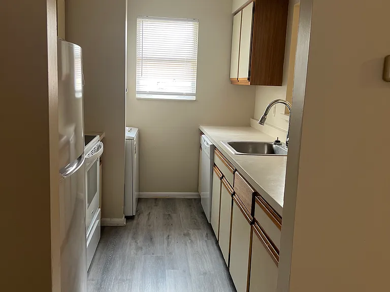 99 W Portland St #3 — Photo 11