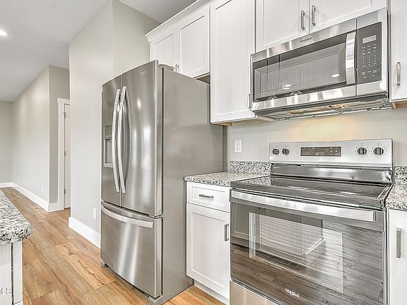 5th image of 1805 Rock Springs Rd