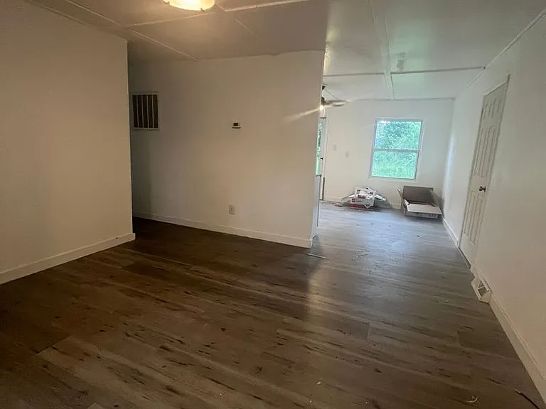 32 Drexel Dr — Photo 2