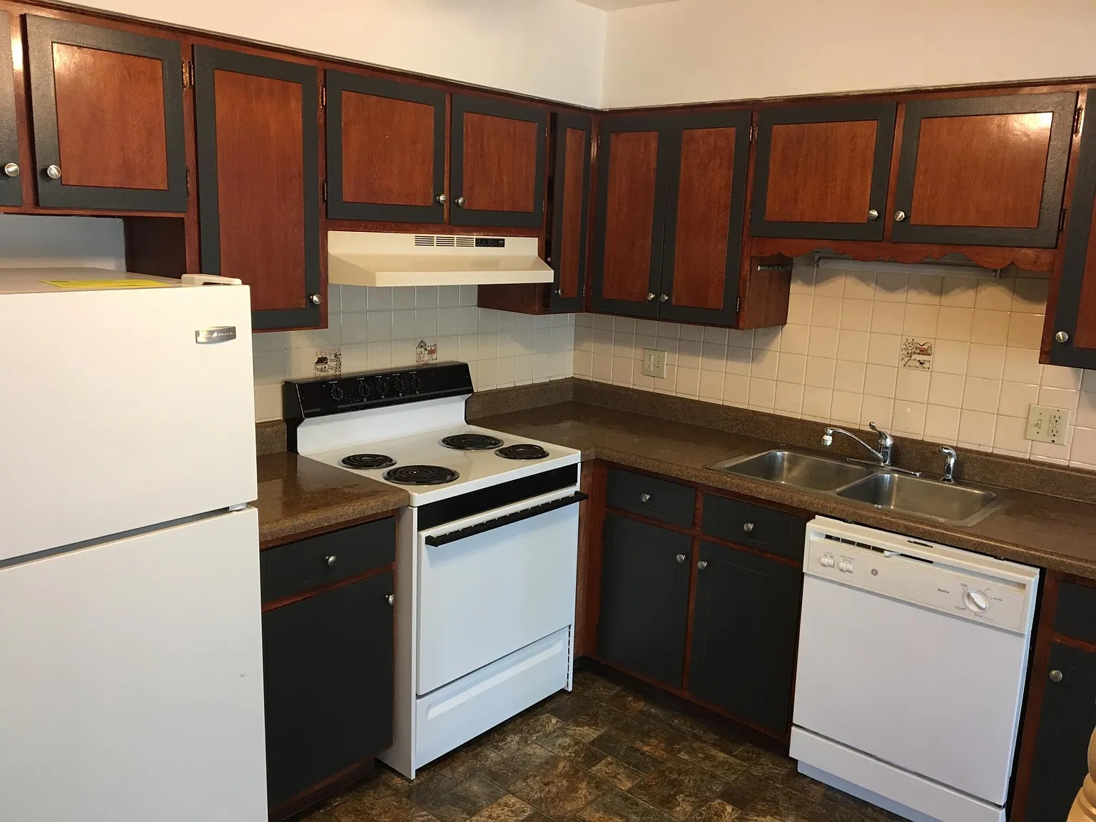 213 Anderson Lane — Photo 4