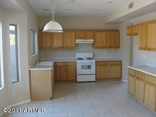 4th image of 26418 N 42nd St