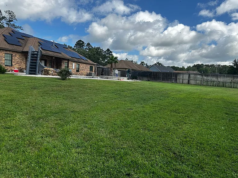 885 Box Car Rd — Photo 3