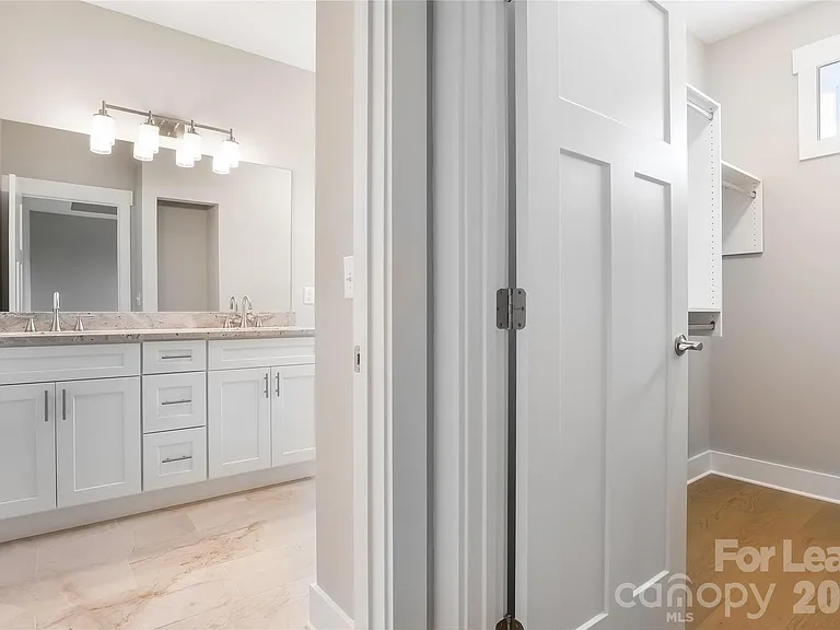 48 Creekside View Dr — Photo 12