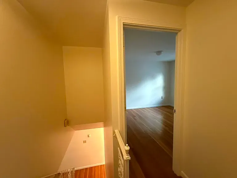 60 Lake St #I — Photo 10